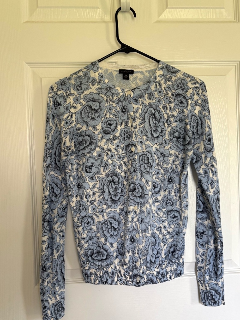Ann Taylor Factory Womens XS Cotton Cardigan Sweater Blue White Floral Button Up